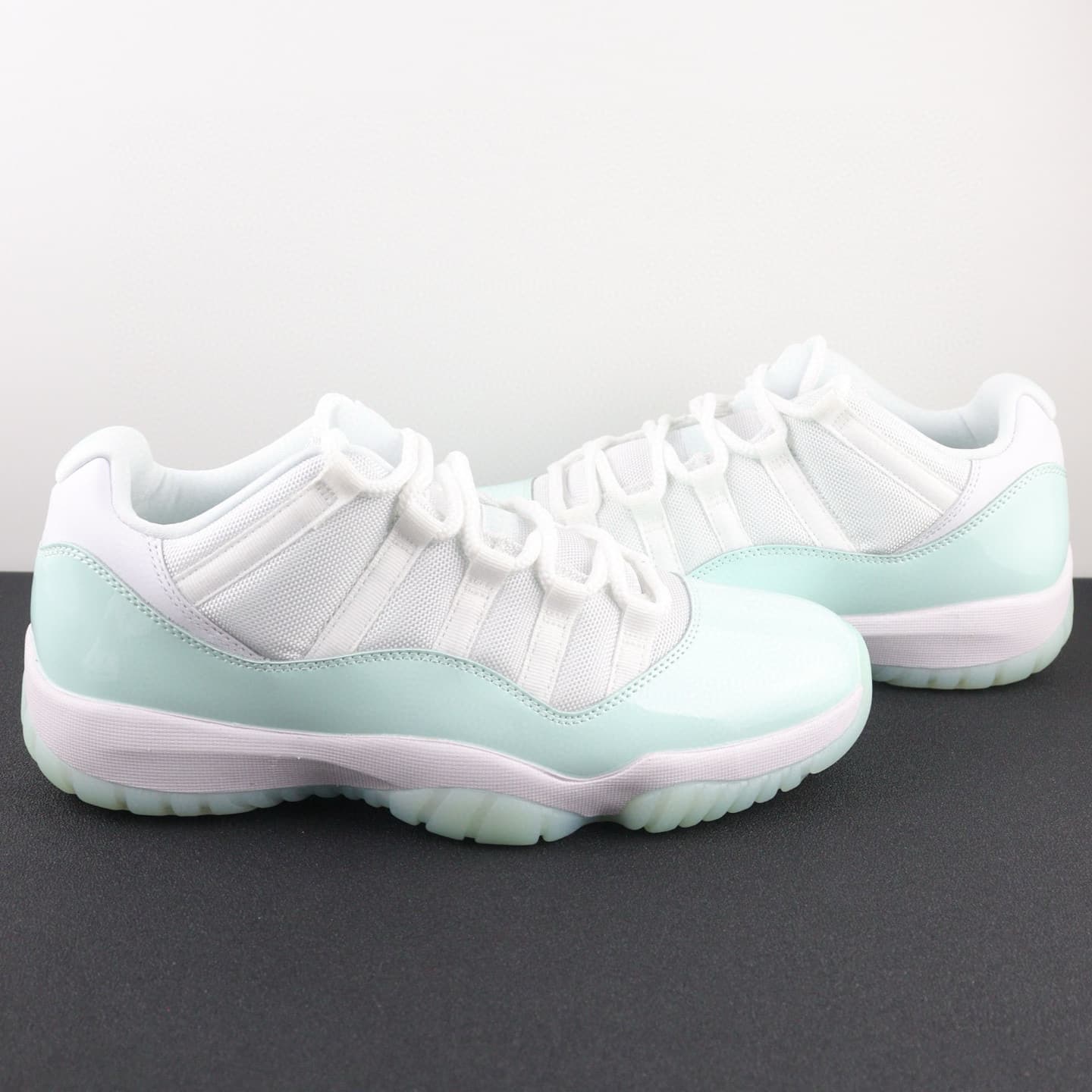 Nike Air Jordan 11 Low