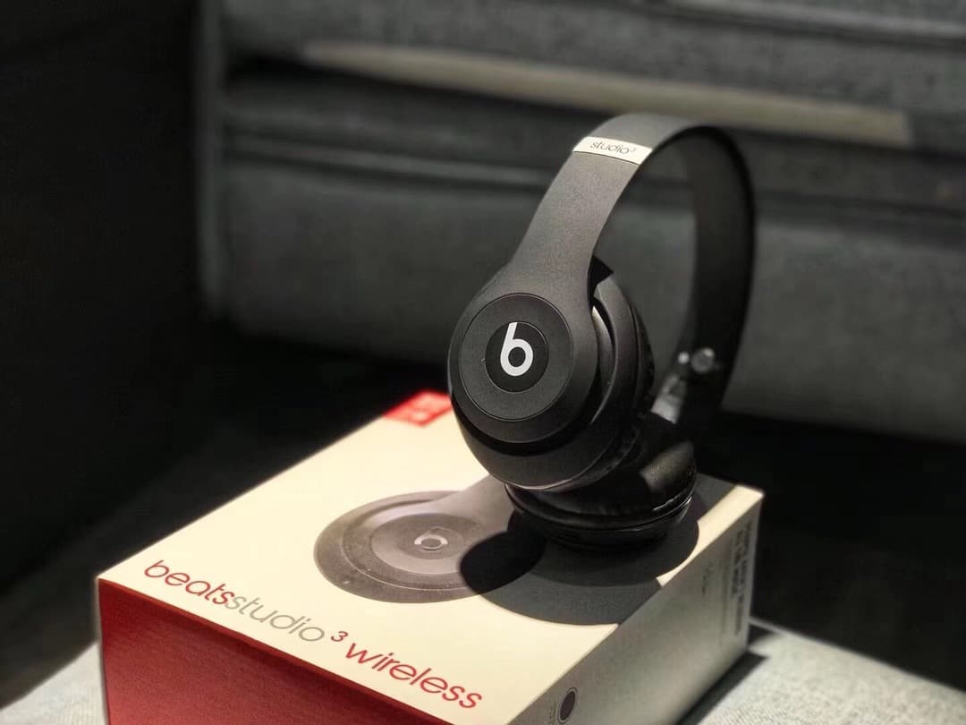 Beats Studio 3 Wireless Over-ear Headphones