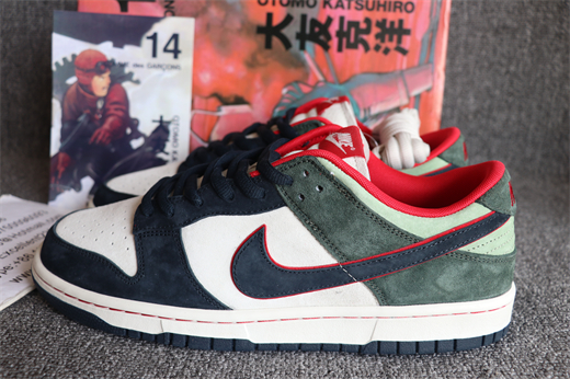 Otomo Katsuhiro X Nike SB Dunk low Steamboy OST