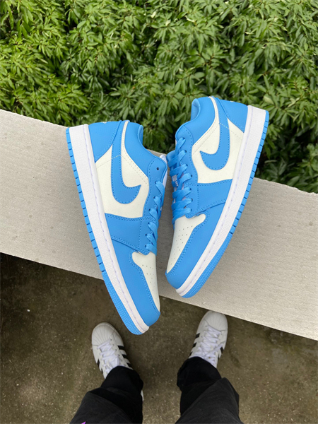 Nike Air Jordan 1 Low 2