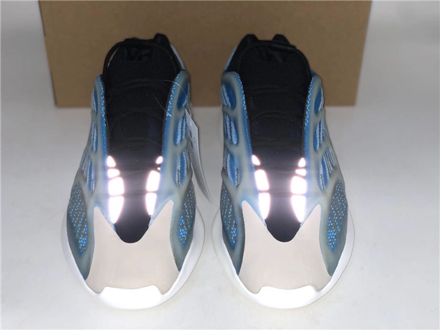 Adidas Yeezy Boost 700 v3 Arzareth G54850
