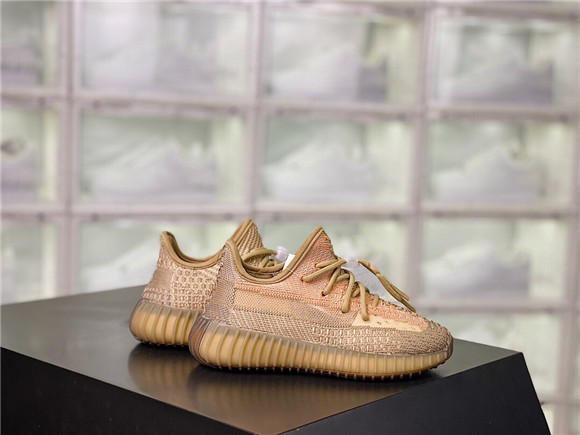 Kid Yeezy Boosyt 350v2 003