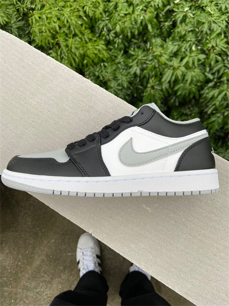 Nike Air Jordan 1 Low