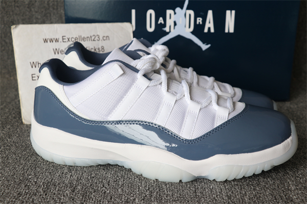 Nike Air Jordan 11 Low Midnight Navy
