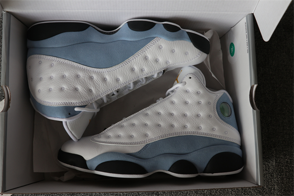 Nike Air Jordan 13 UNC