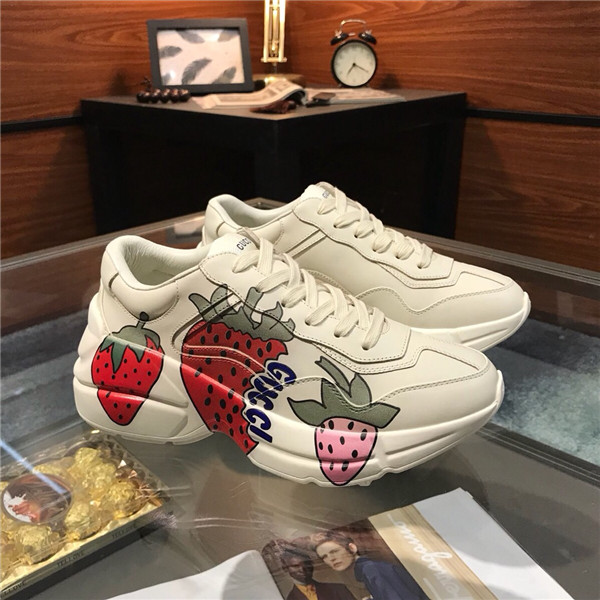Gucci Sneaker 011