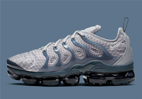 Nike Air Vapormax Plus TN 077