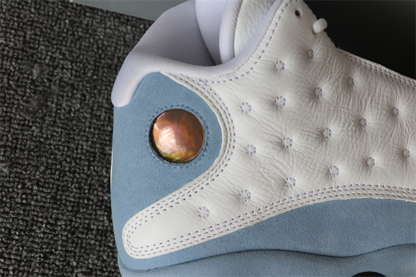 Nike Air Jordan 13 UNC