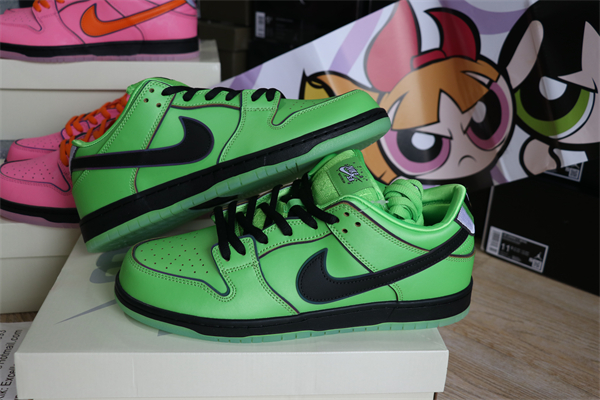 The Powerpuff Girls x Nike SB Dunk Green