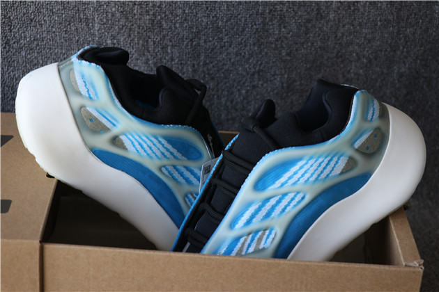 Adidas Yeezy Boost 700 v3 Arzareth G54850