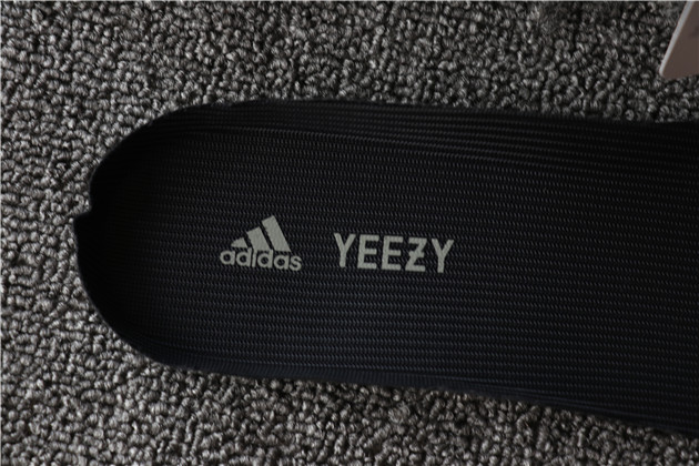 Adidas Yeezy 700 MNVN Black FV4440