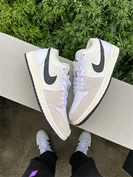 Nike Air Jordan 1 Low