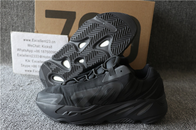 Adidas Yeezy 700 MNVN Black FV4440