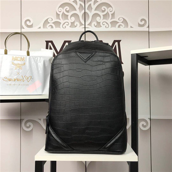 MCM Duke Backpack size 30-41-18 005