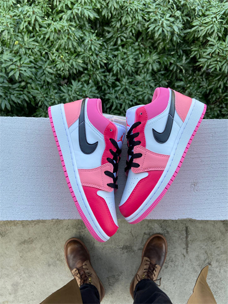 GS Nike Air Jordan 1 Low