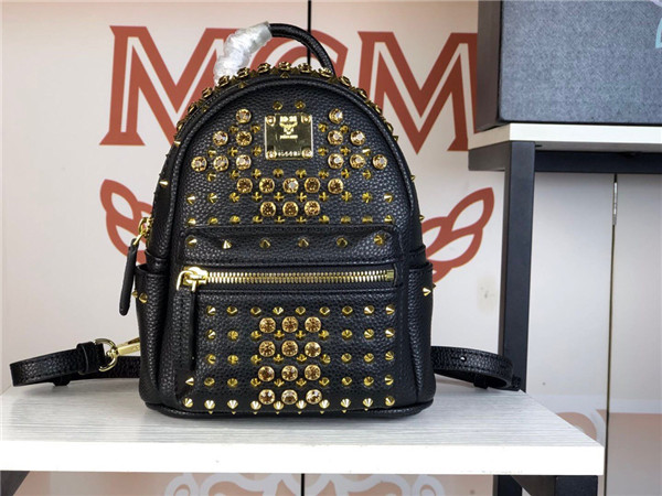 MCM Backpack 48k Rivet Size17-21-9cm 004