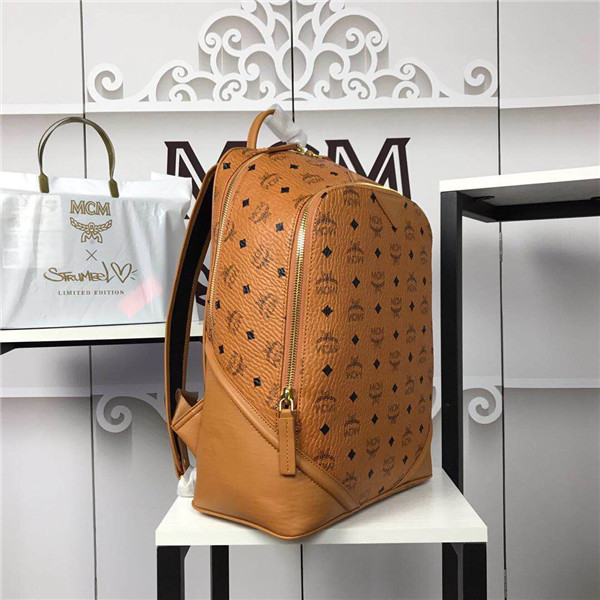 MCM Duke Backpack size 30-41-18 002