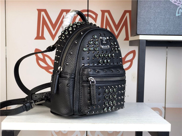 MCM Backpack 48k Rivet Size17-21-9cm 003