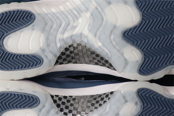 Nike Air Jordan 11 Low Midnight Navy