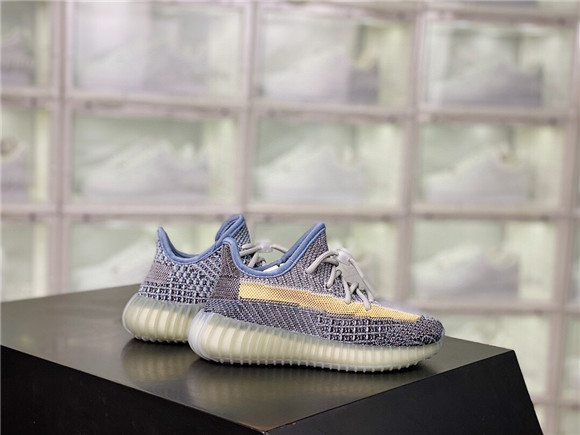 Kid Yeezy Boosyt 350v2 002