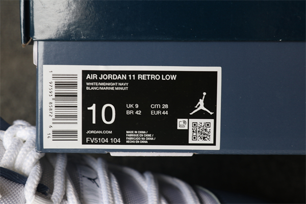 Nike Air Jordan 11 Low Midnight Navy