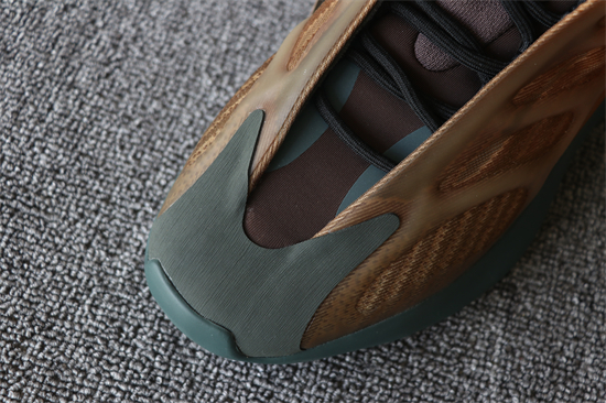 Adidas Yeezy Boost 700 V3 Copfad GY4109