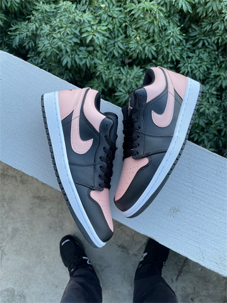 Nike Air Jordan 1 Low