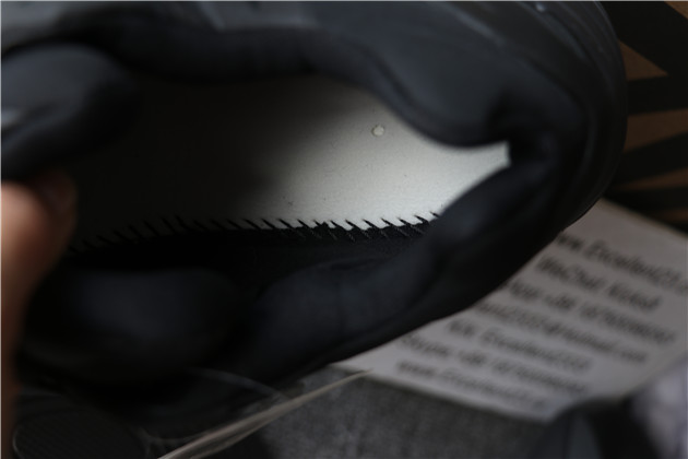 Adidas Yeezy 700 MNVN Black FV4440