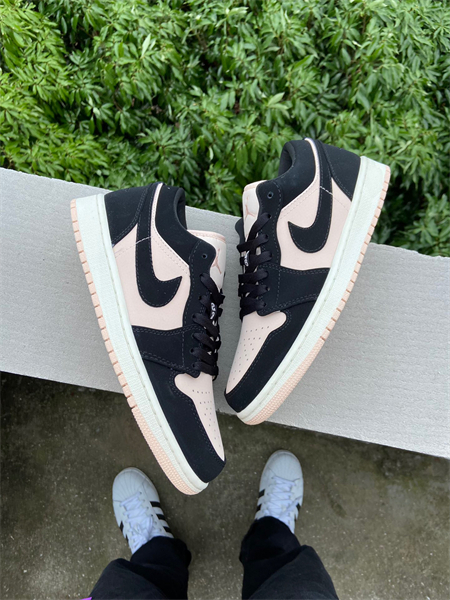 Nike Air Jordan 1 Low