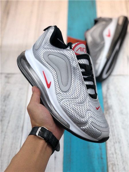 Nike Air Max 720 027