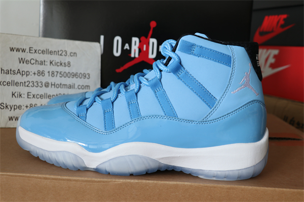 Nike Air Jordan 11 UNC