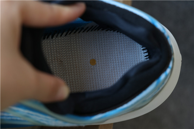 Adidas Yeezy Boost 700 v3 Arzareth G54850