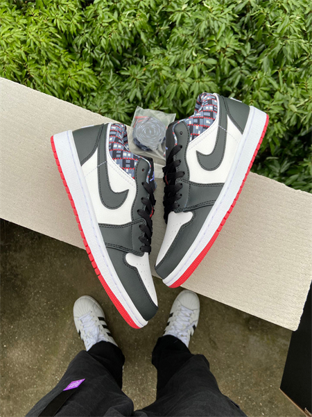 Nike Air Jordan 1 Low