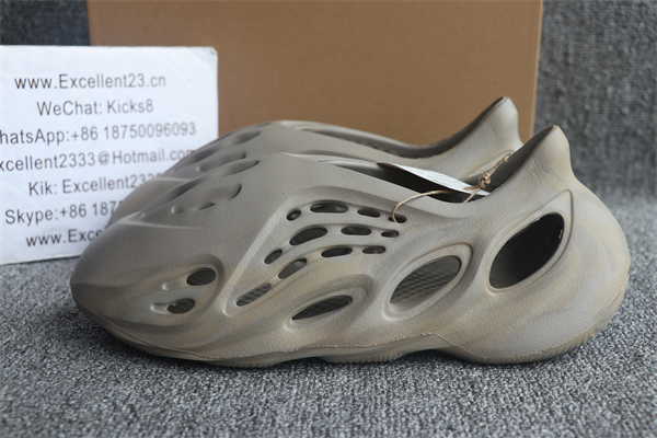 Adidas Yeezy Foam Runner Stone Sage GX4472