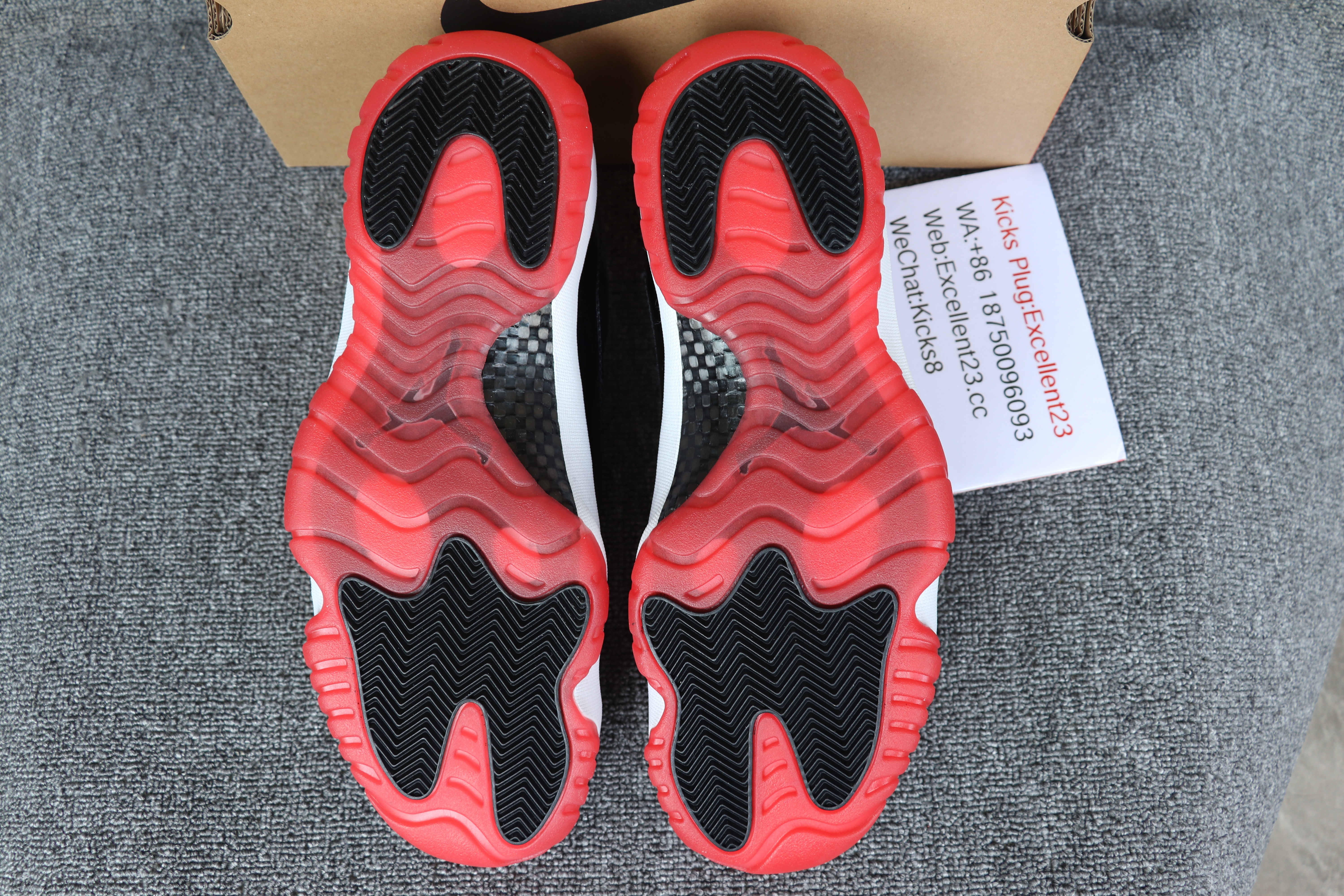 Nike Air Jordan 11 Low Bred 2025