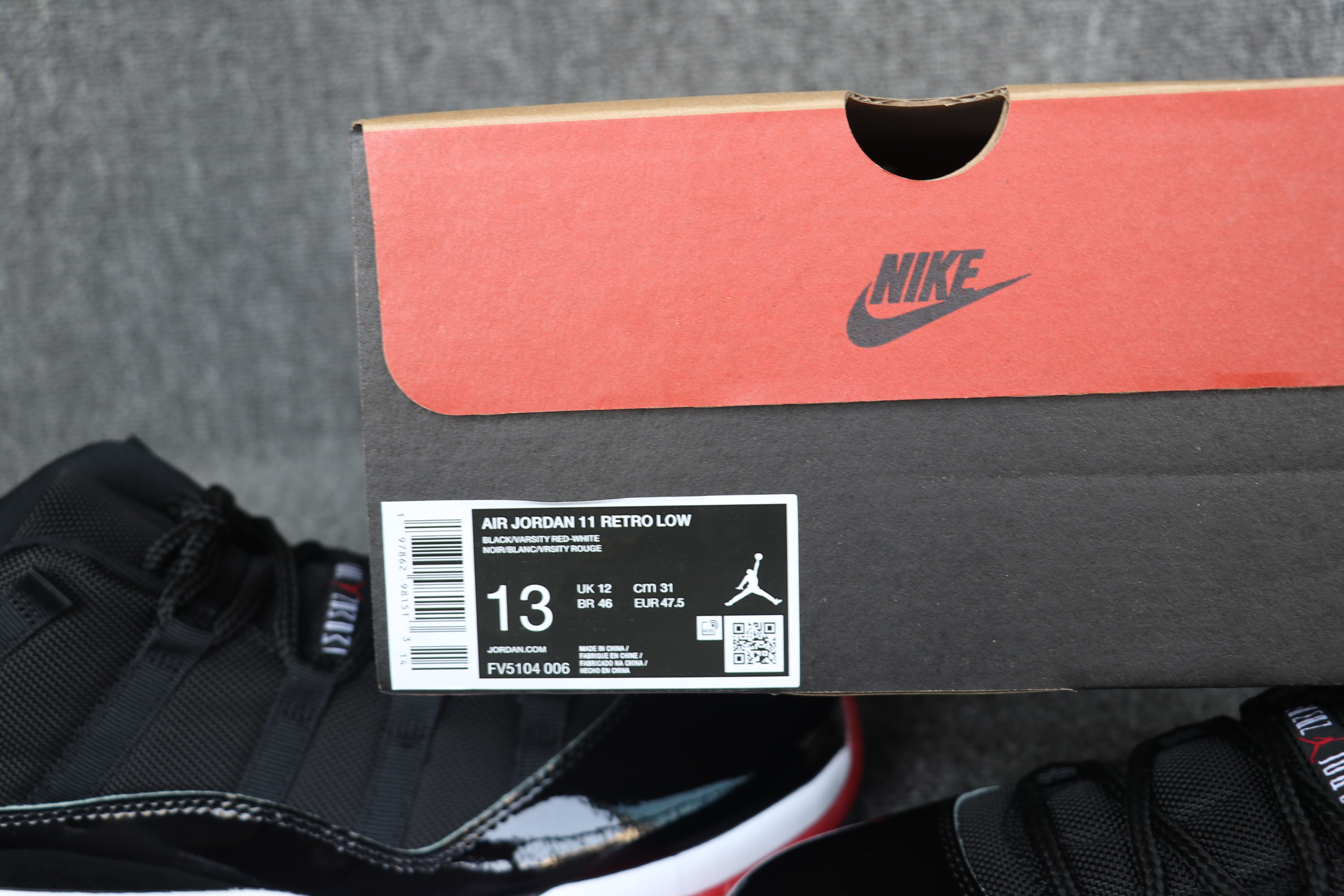 Nike Air Jordan 11 Low Bred 2025