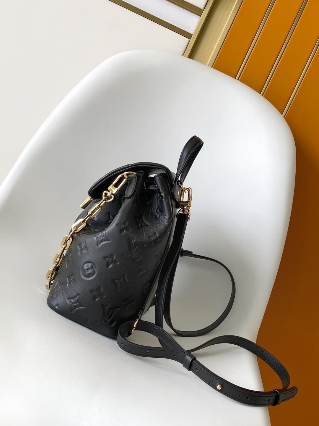 LV Backpack M13357 (DM For Price）