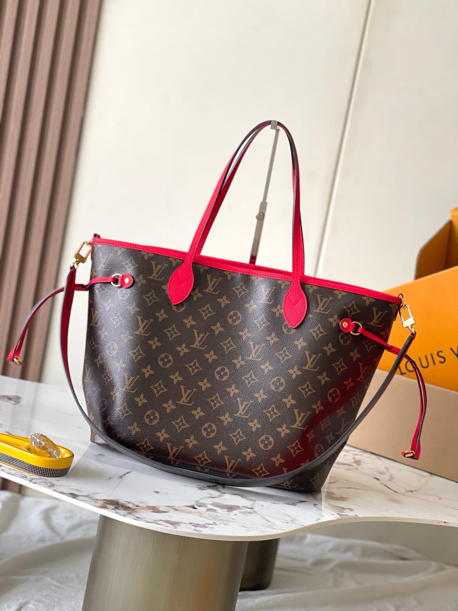 LV Bag Neverfull M12096