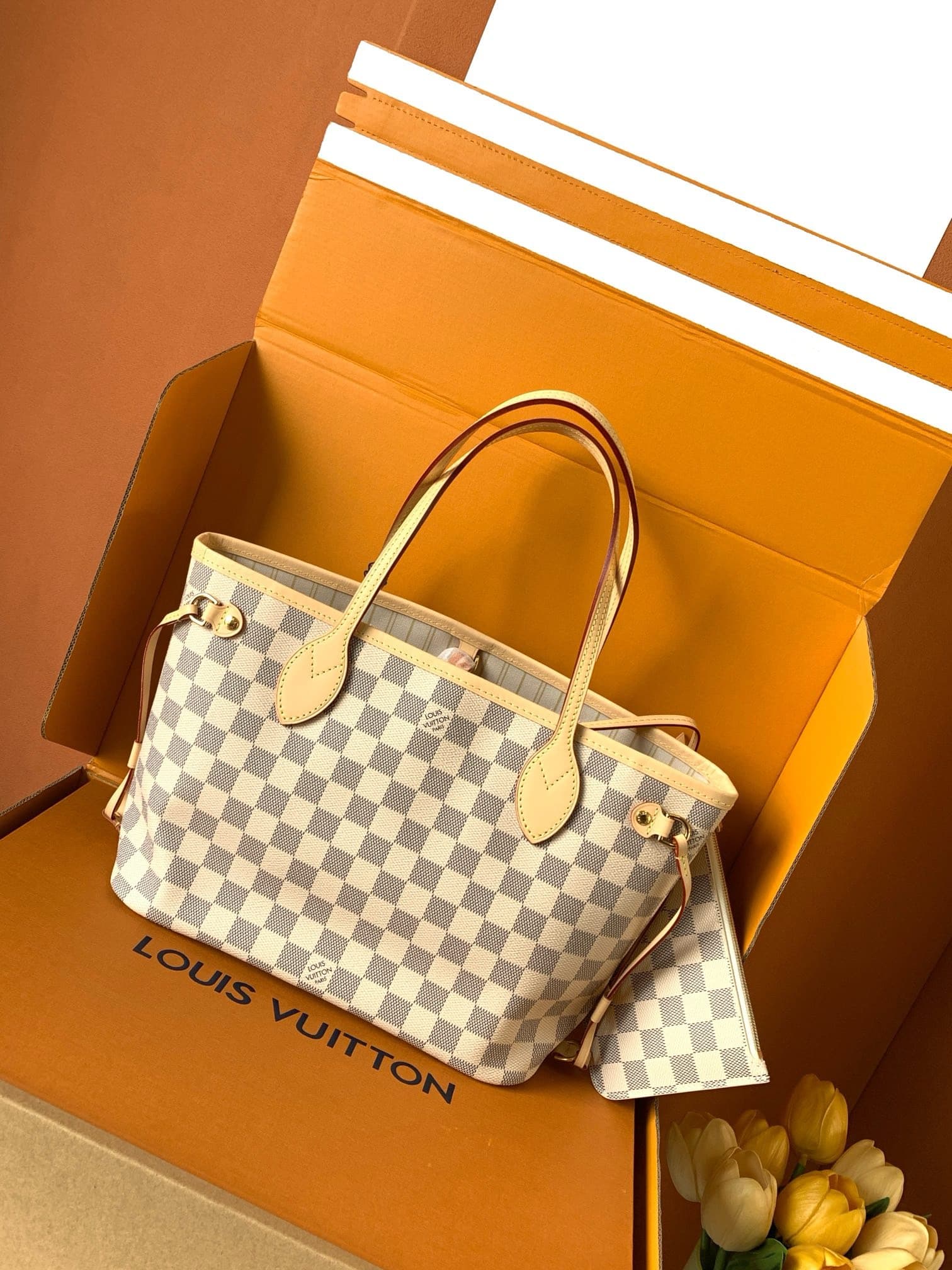 LV Bag Neverfull M40605