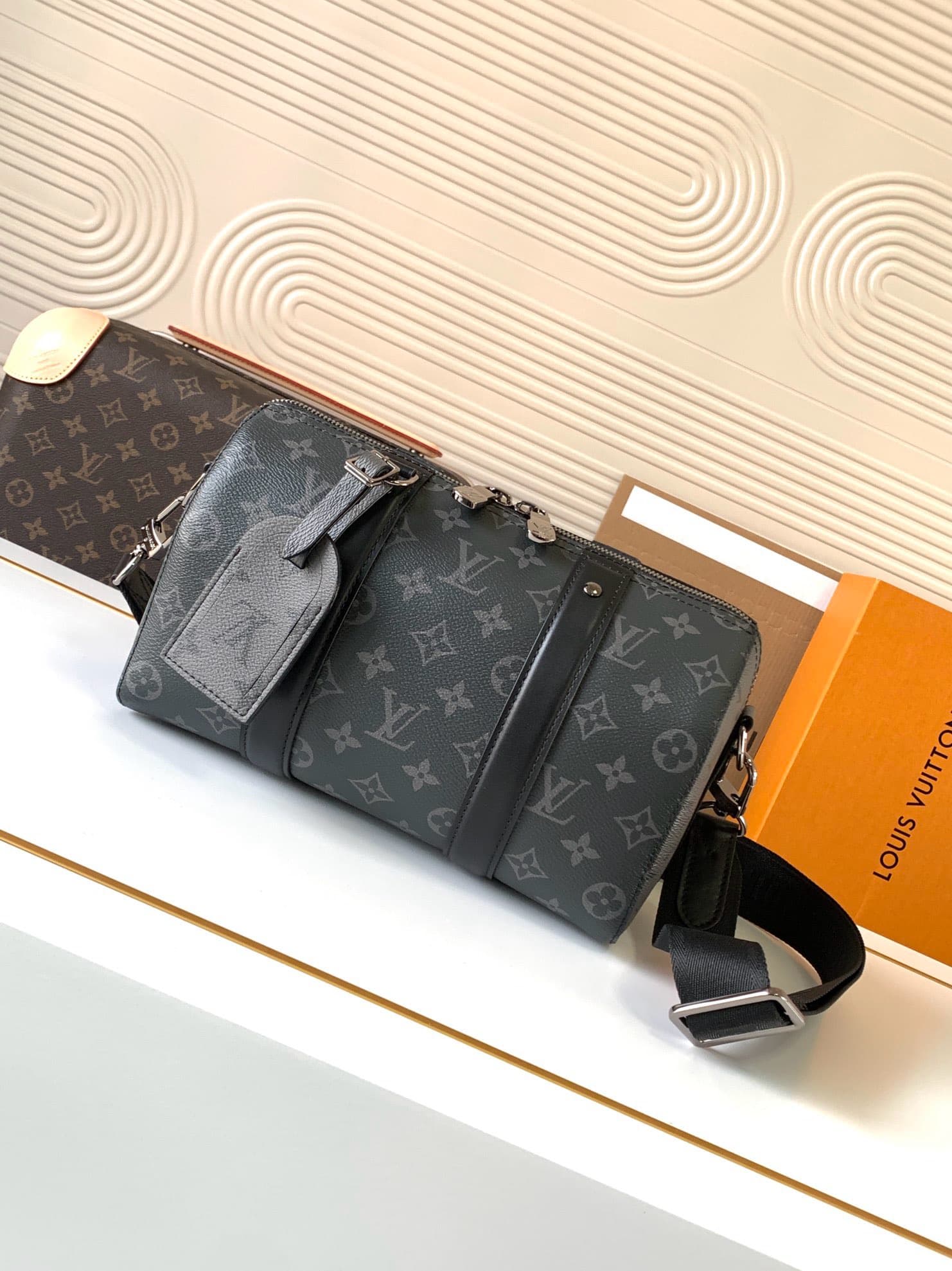 LV Bag Keepall 27 M45936