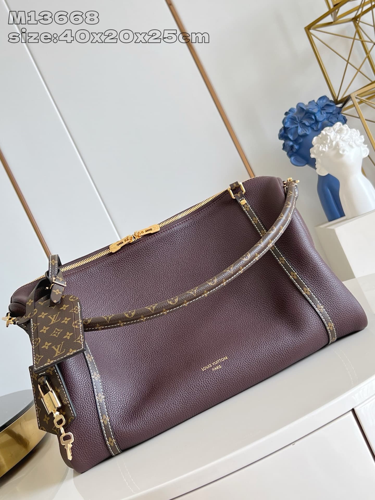 LV Bag Keepall 25 M13668