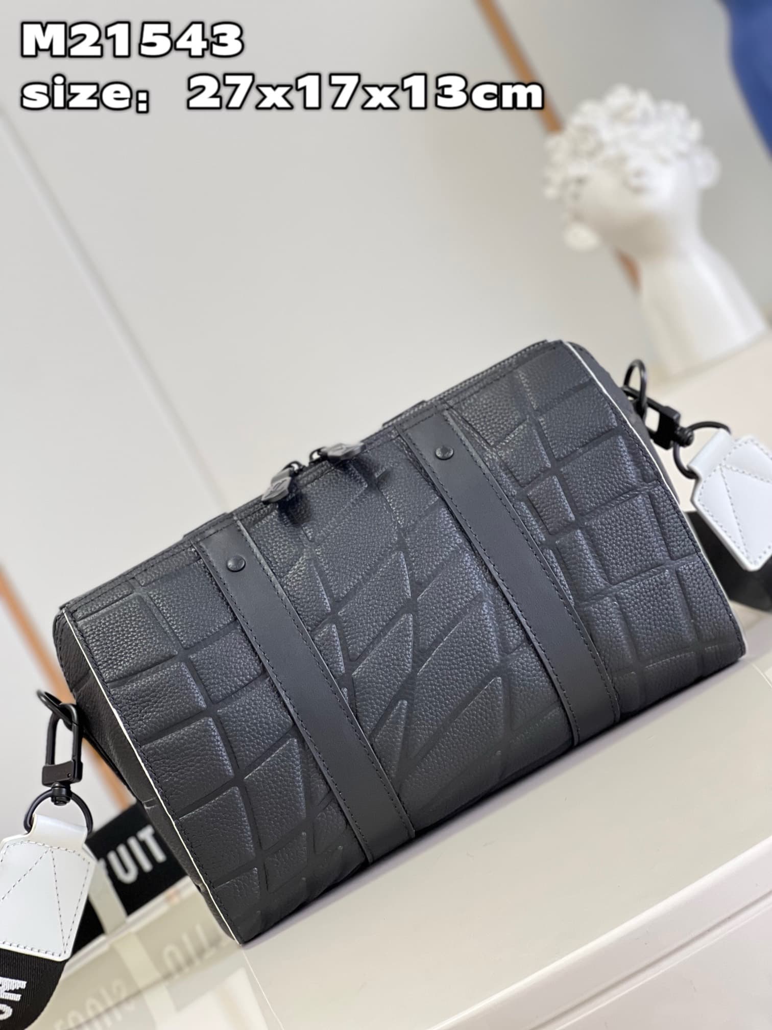 LV Bag Keepall 25 M21543