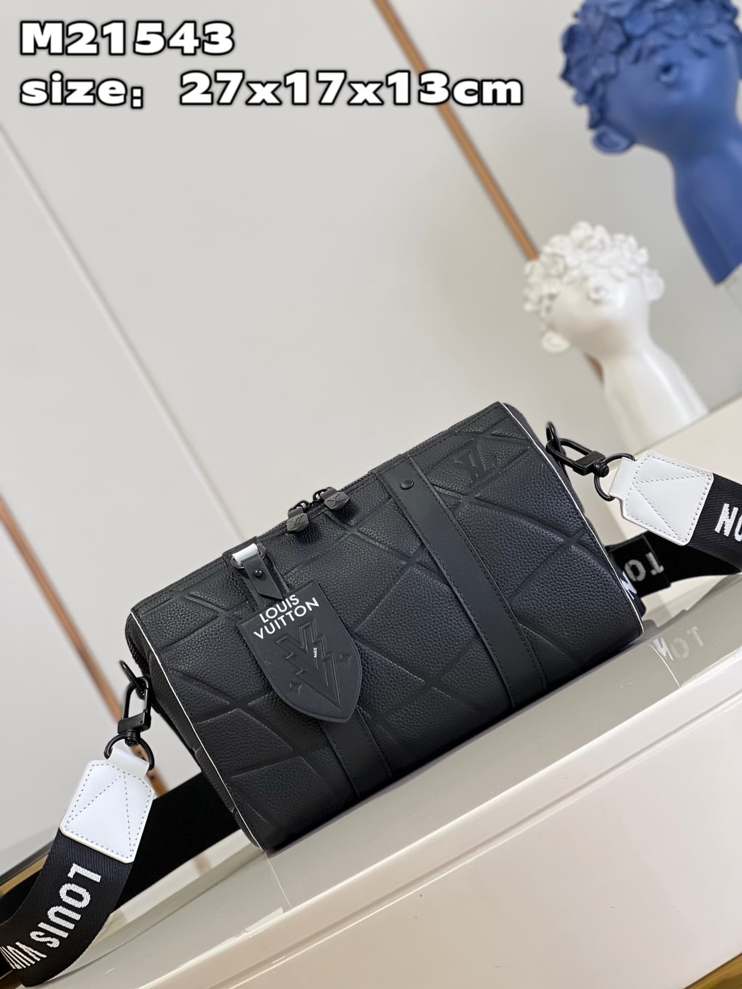 LV Bag Keepall 25 M21543