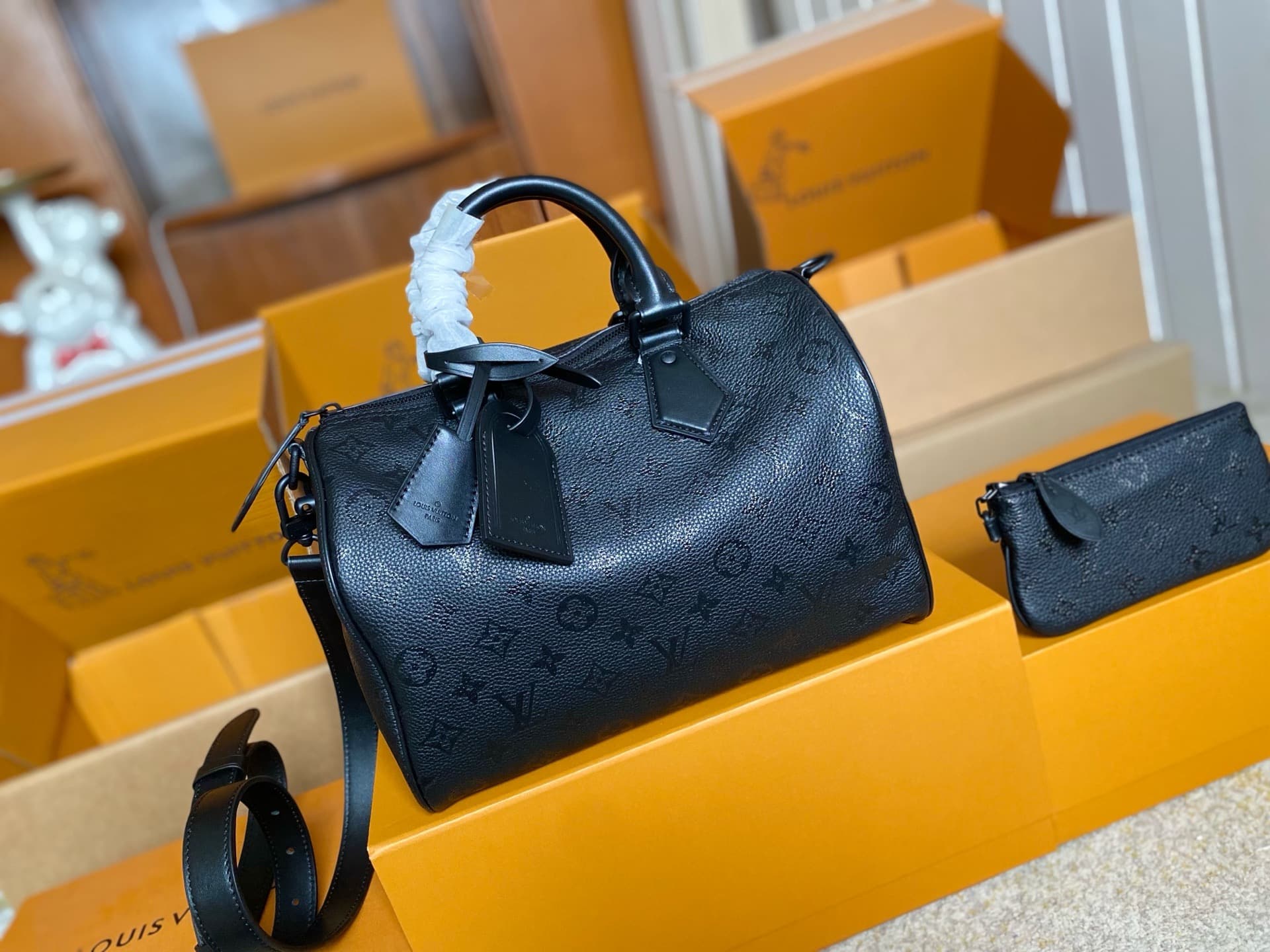 LV Carryall HandBag
