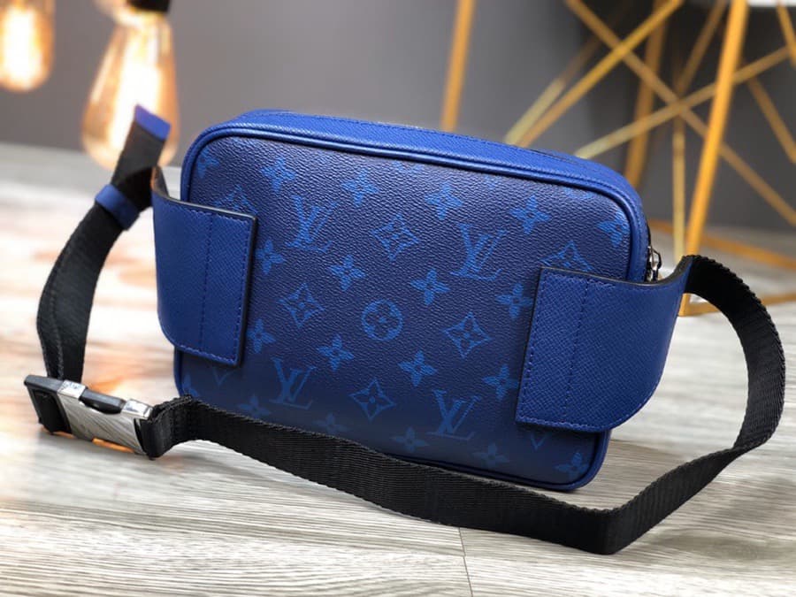 LV Bag Outdoor  M30245