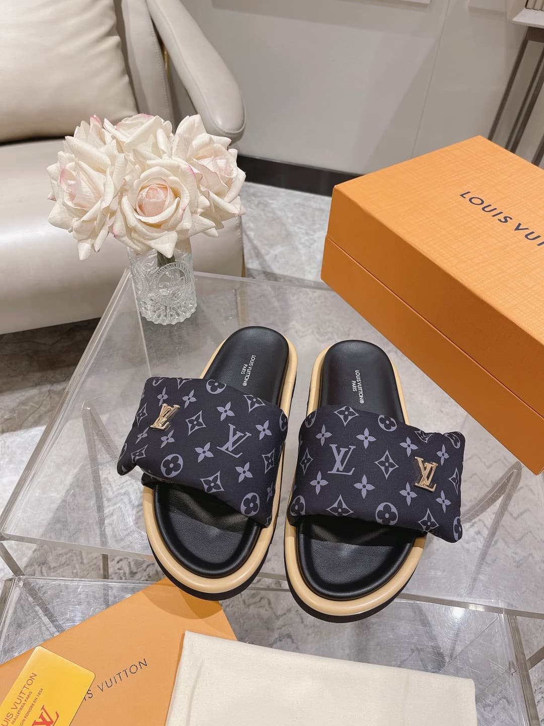 LV Slipper