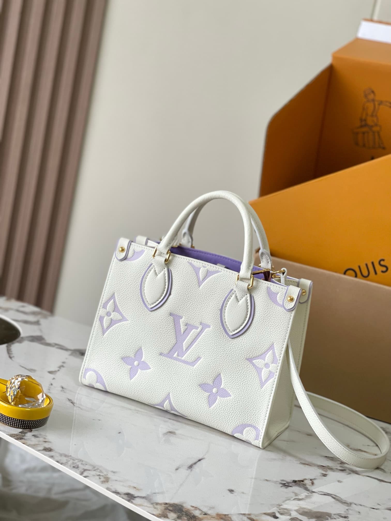 LV HandBag Onthego M45779