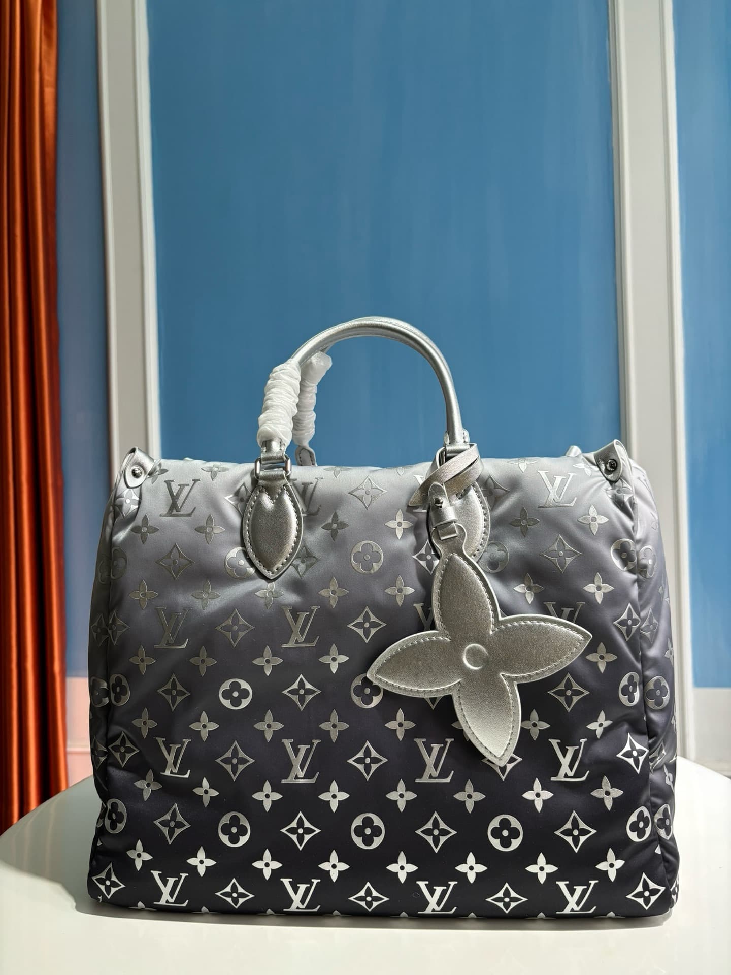 LV HandBag Onthego M11847