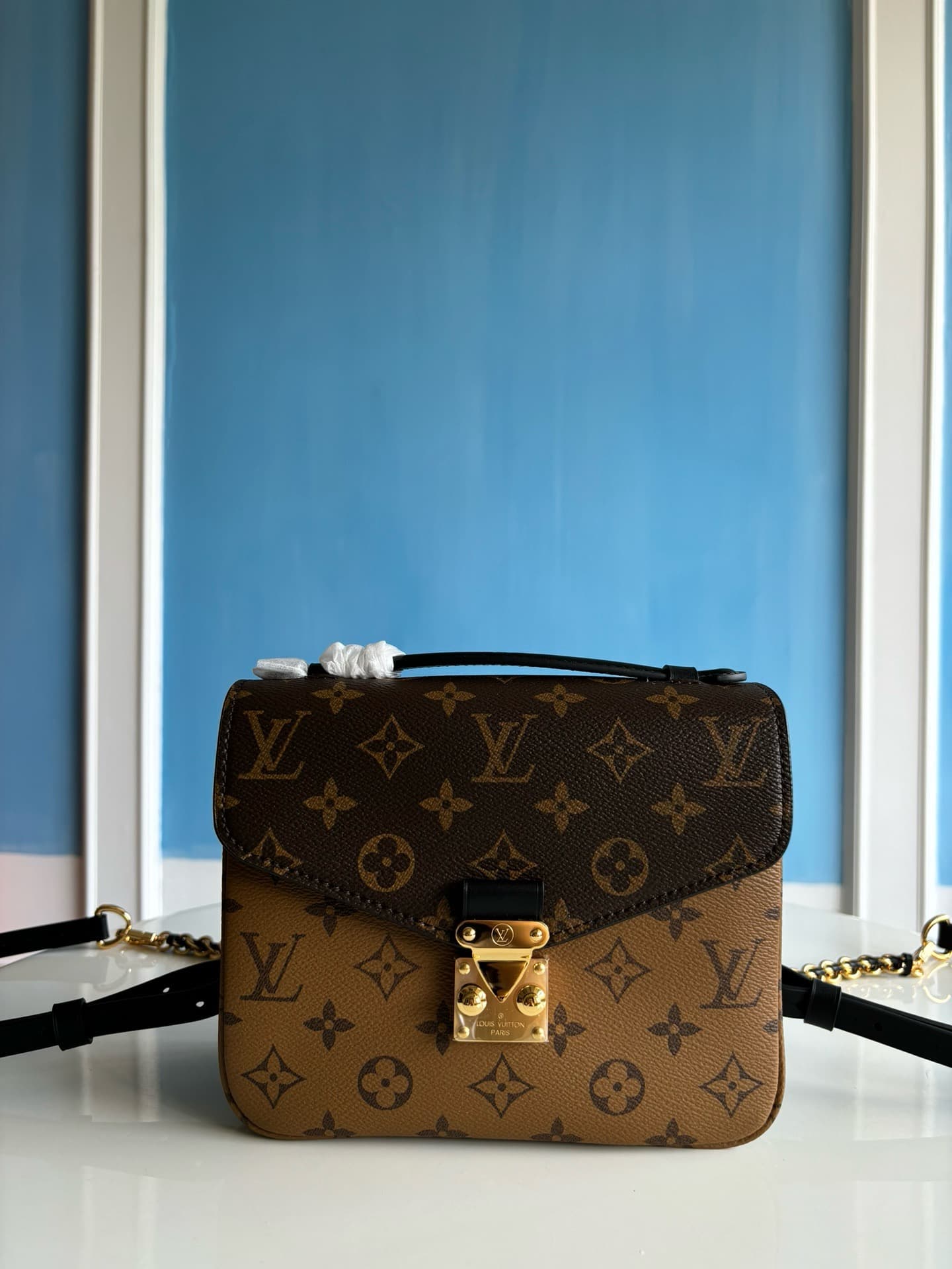 LV HandBag Pochette M11941
