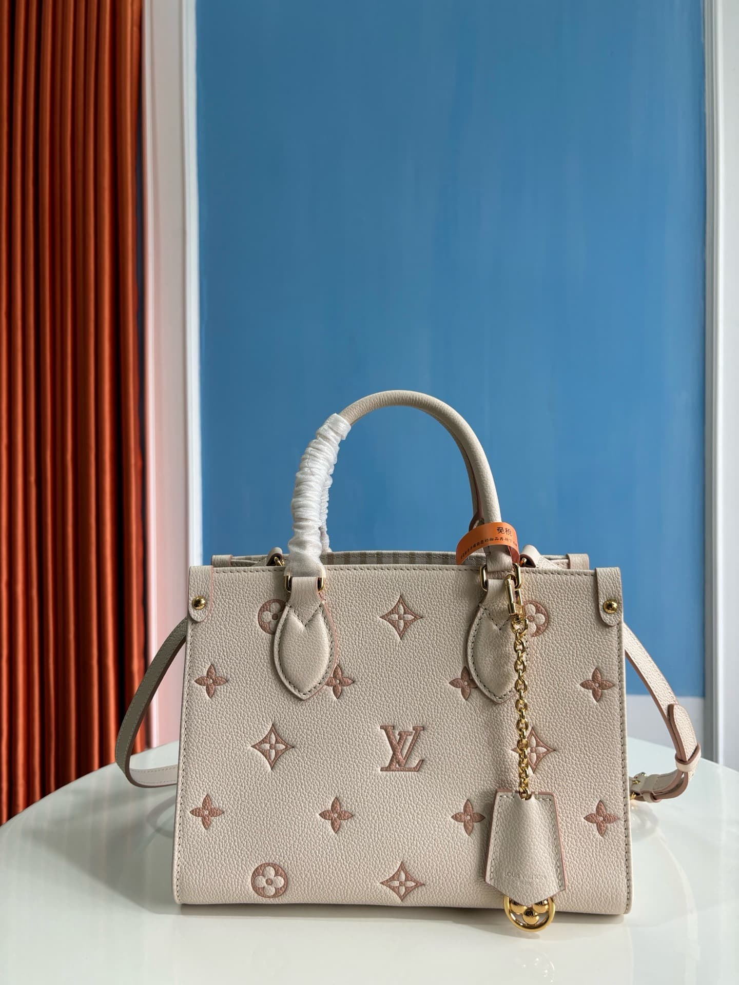 LV HandBag Onthego M14403